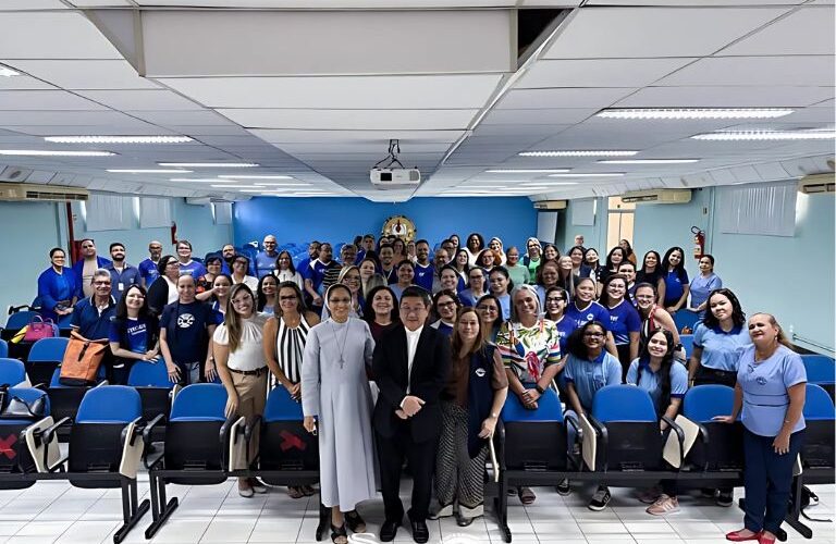 Visita do Dom Júlio Akamine